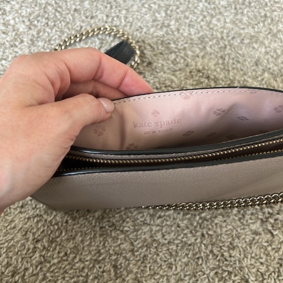 Kate Spade New York Crossbody Bag - Picture 5 of 9